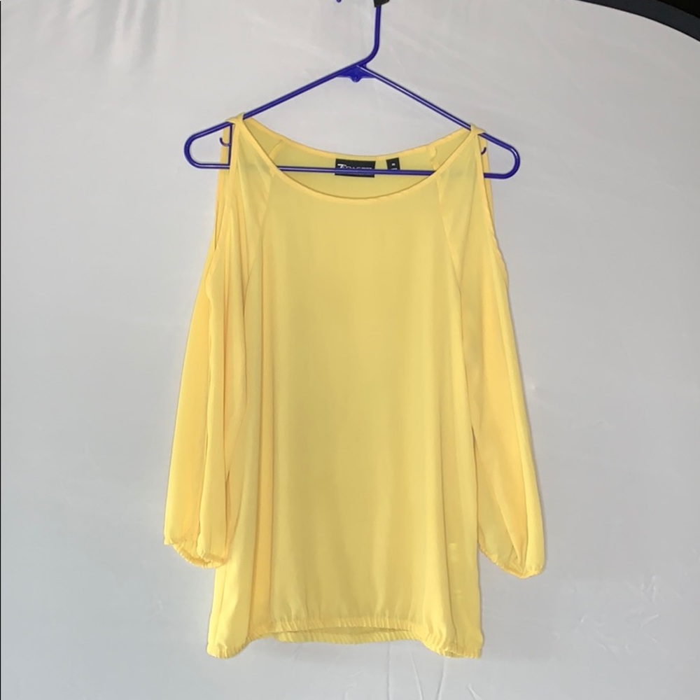NY&C Design Studio top
